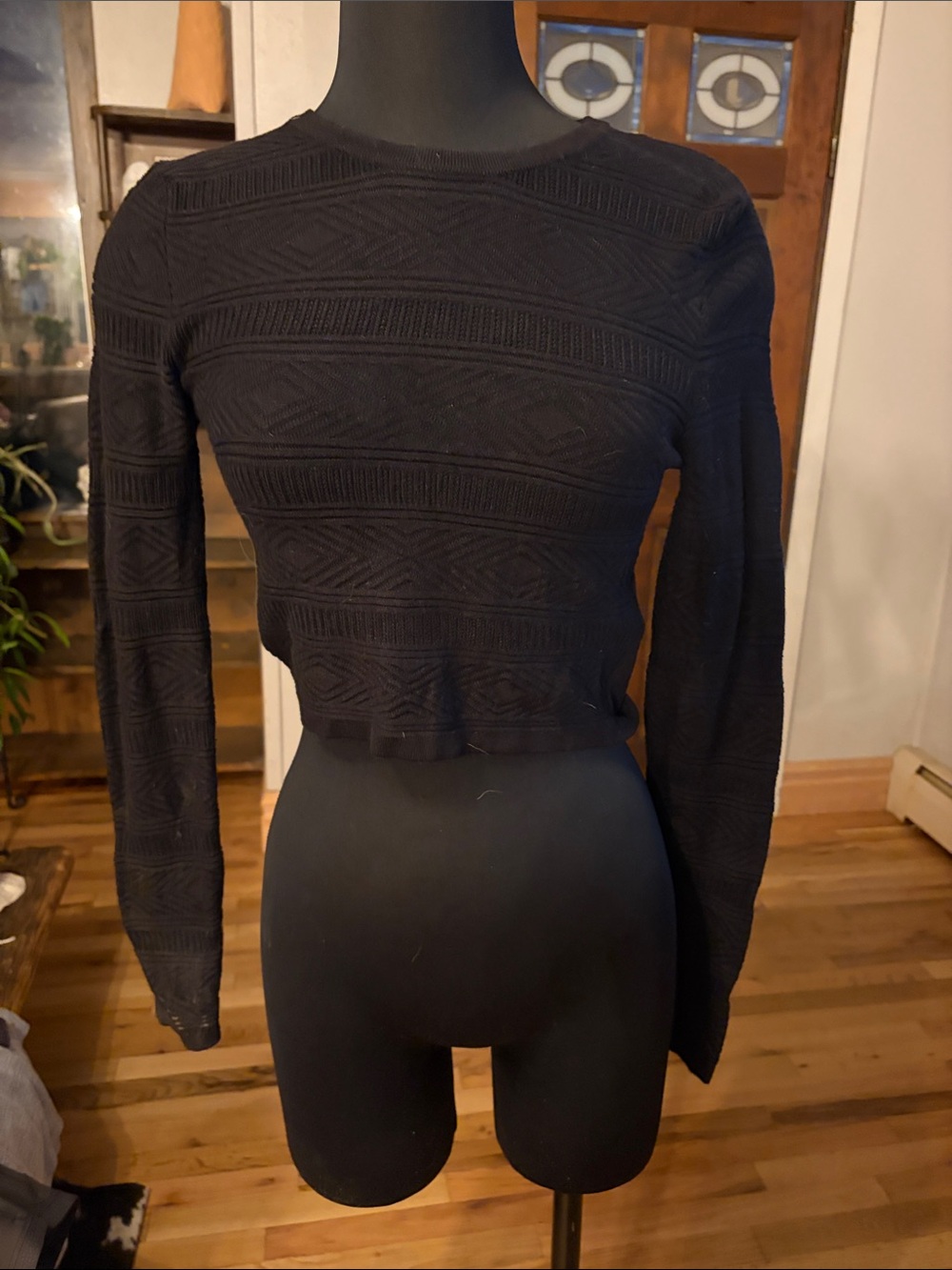 Divided by H&MBlack Textured Knit Long-Sleeve Crop Top